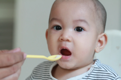 Baby Weaning Guide 04