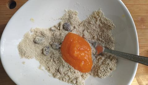 Ragi powder with mango puree