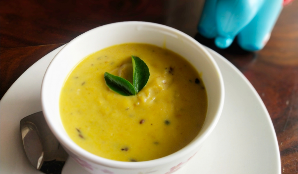 Khichdi Recipe: Khichdi kept on in bowl